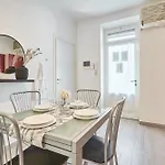 Easylife - Comfort E Relax In Porta Venezia דירה