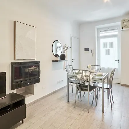 Easylife - Comfort E Relax In Porta Venezia Apartment *